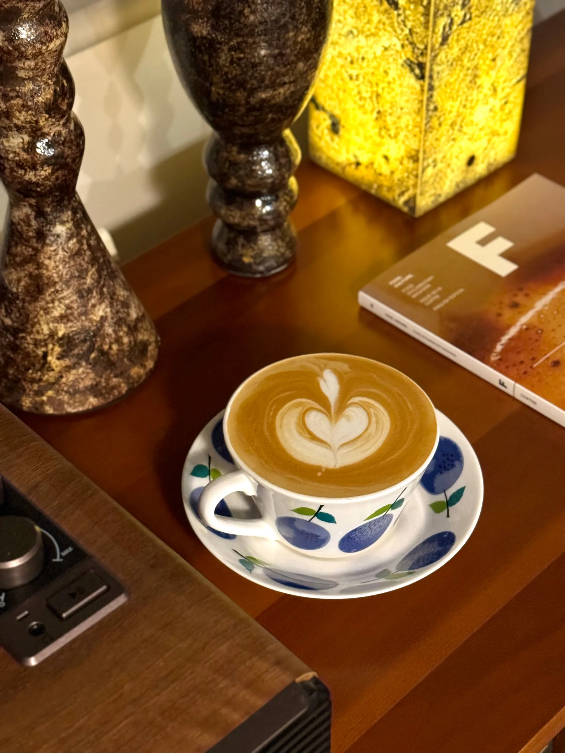 Prunus tekopp med fat Ø15,3 cm, 25 cl Gustavsbergs Porslinsfabrik