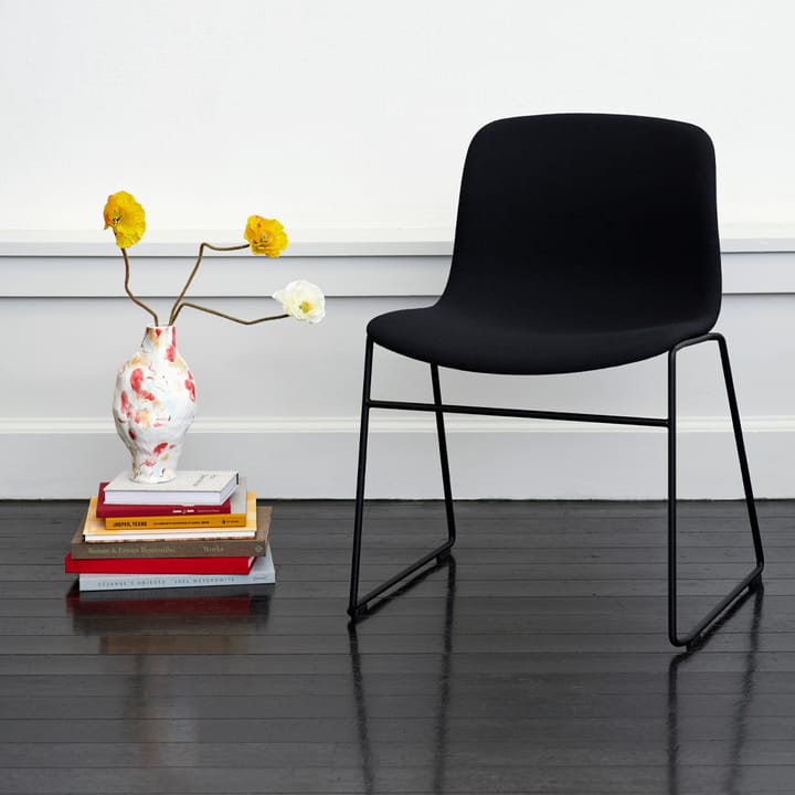 About a Chair 09 stol - tyg olavi 03 charcoal, svart stålstativ - HAY
