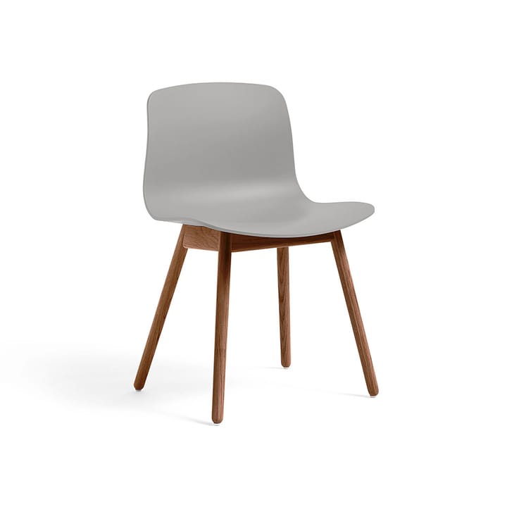 About a Chair 12 stol - concrete grey, valnötsstativ, vattenbaserad lack - HAY