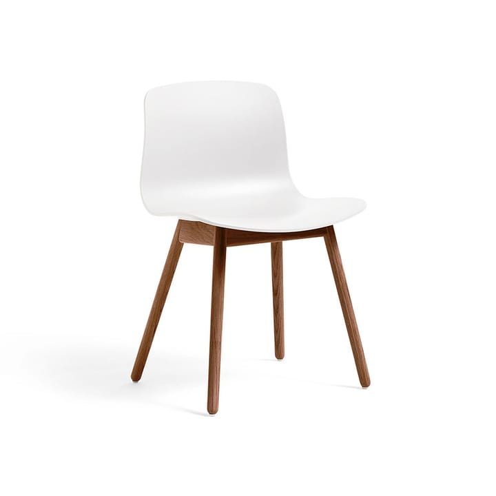 About a Chair 12 stol - white, valnötsstativ, vattenbaserad lack - HAY