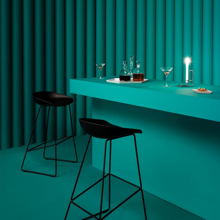 About a Stool 38 barstol, black, low, svart stativ HAY