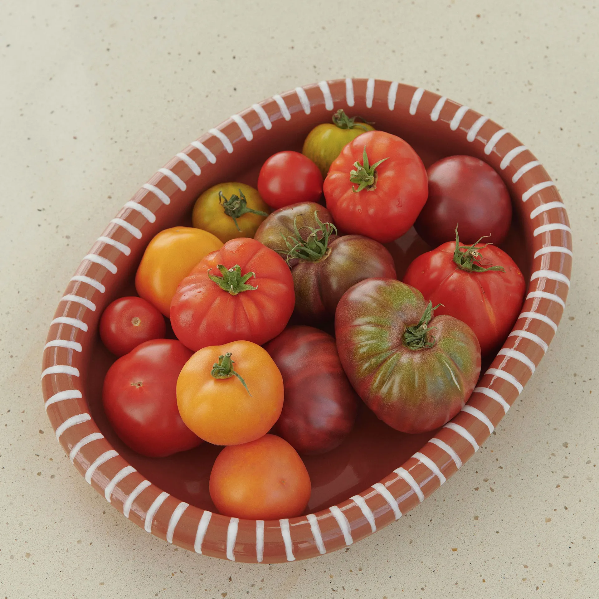 Barro ovalt serveringsfat, Natural with stripes, large 27x36 cm HAY