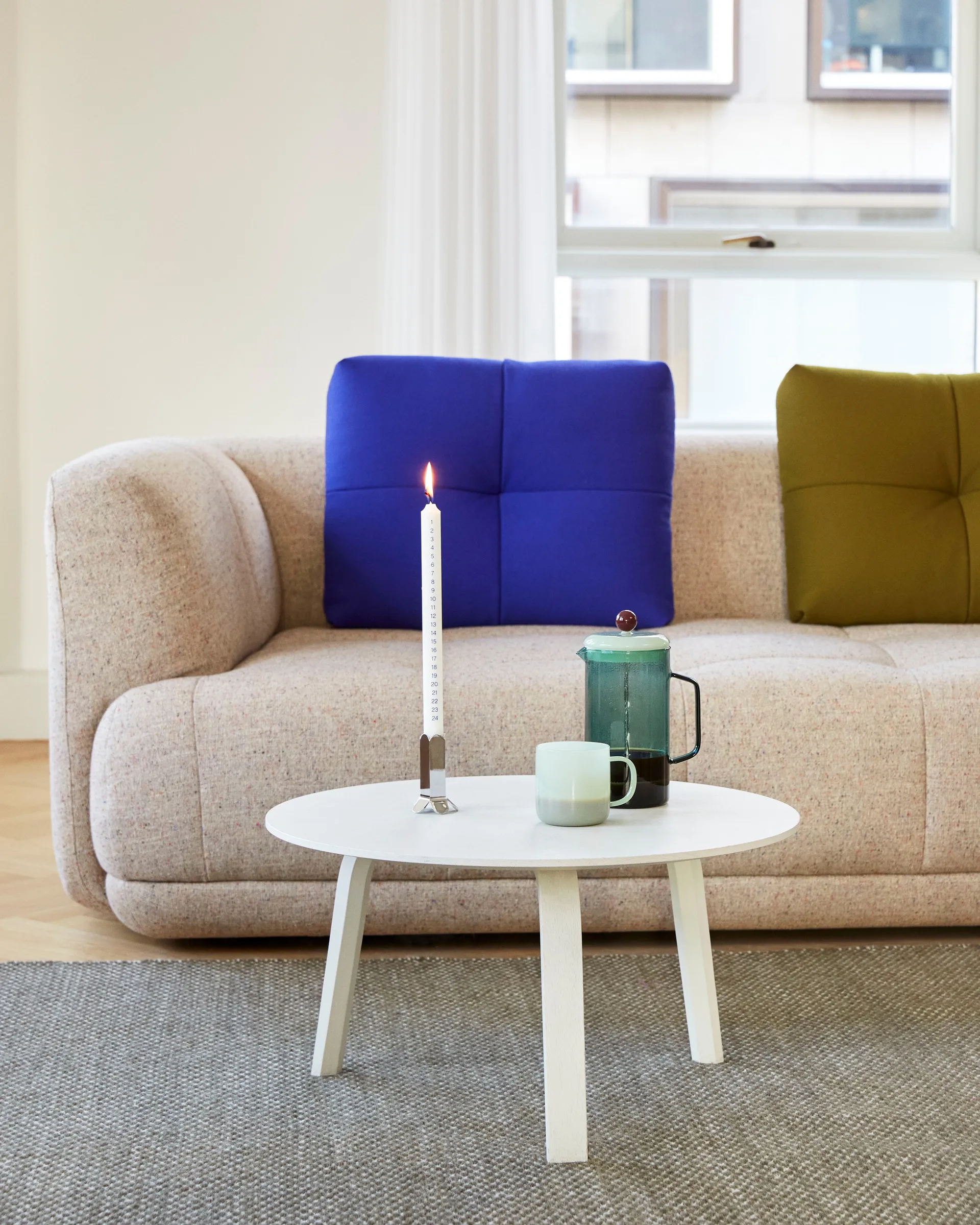 Bella soffbord, White oak, Ø60x32 cm HAY