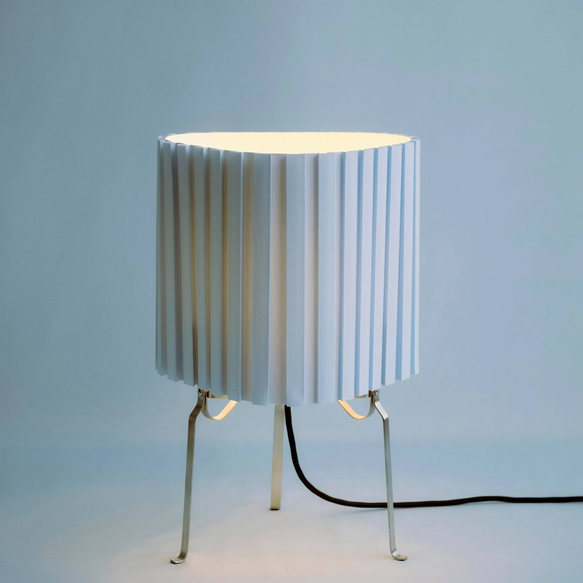 Canelé bordslampa, Soft blue HAY