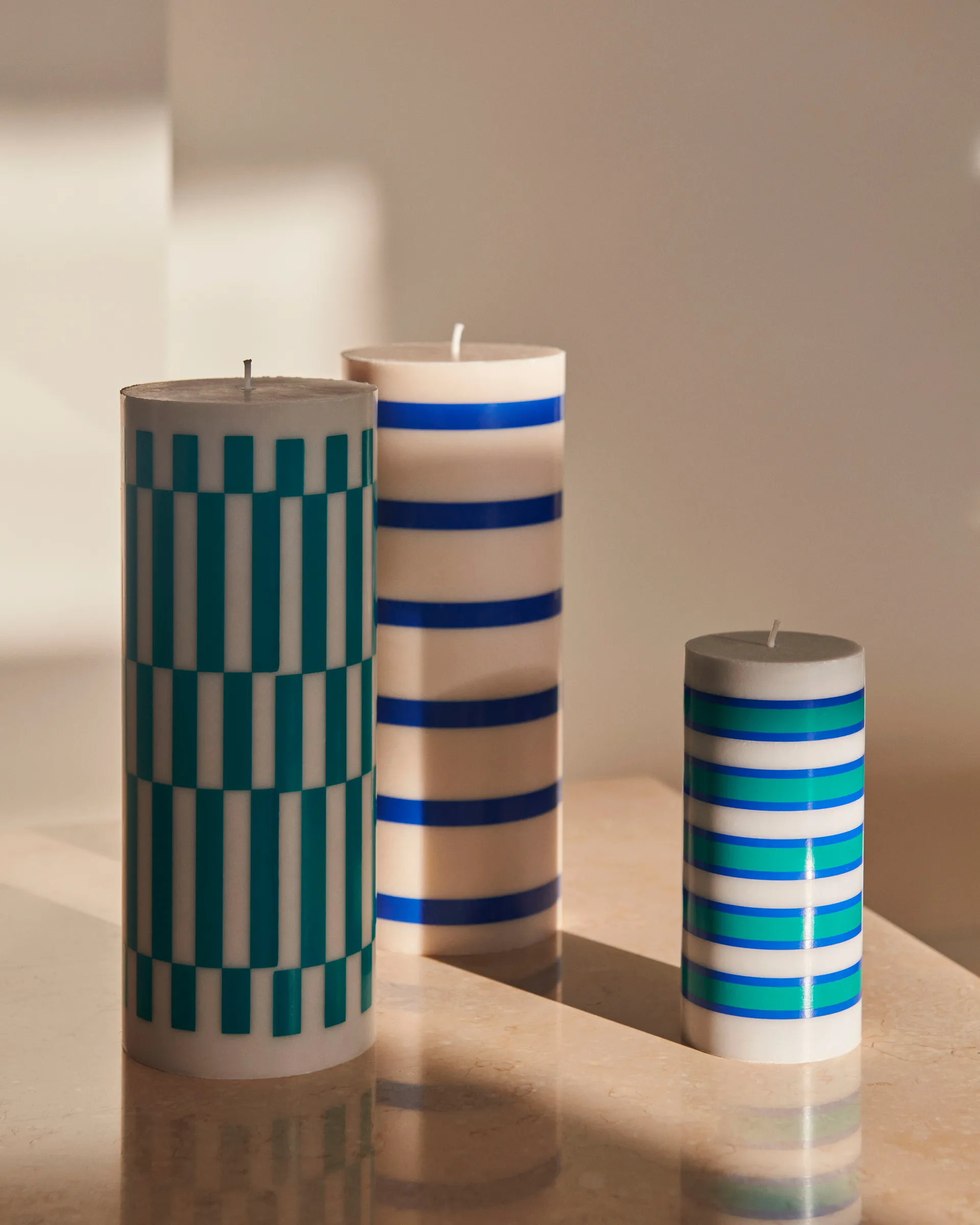 Column Candle blockljus large 25 cm, Light grey-green HAY