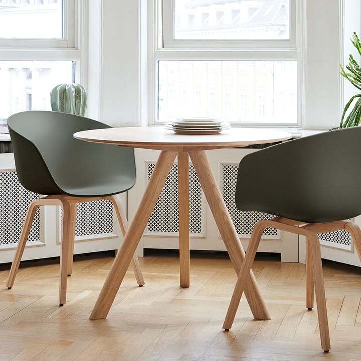 CPH20 Round matbord - Black linoleum-Ø120 cm-ek - HAY