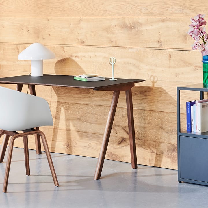 CPH90 skrivbord, water-based lacquered oak HAY