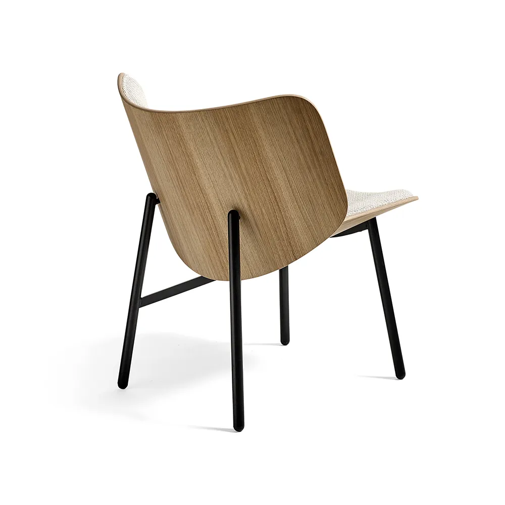 Dapper loungefåtölj, Coda 100 white-ek-svart stativ HAY