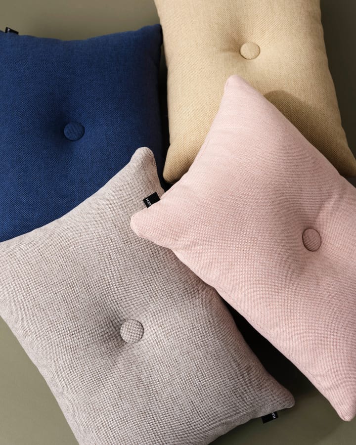 Dot Cushion Mode 1 dot kudde 45x60 cm - Warm grey - HAY