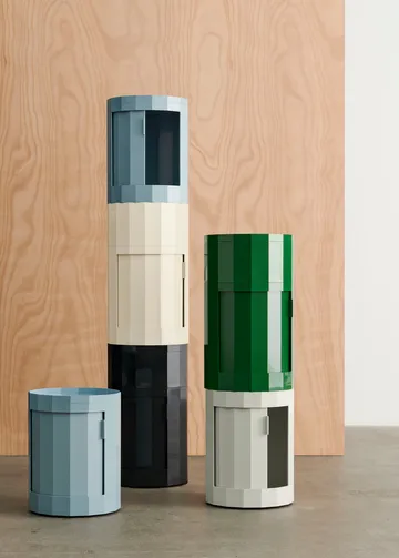 Facet Cabinet 101 sidobord - Misty blue - HAY