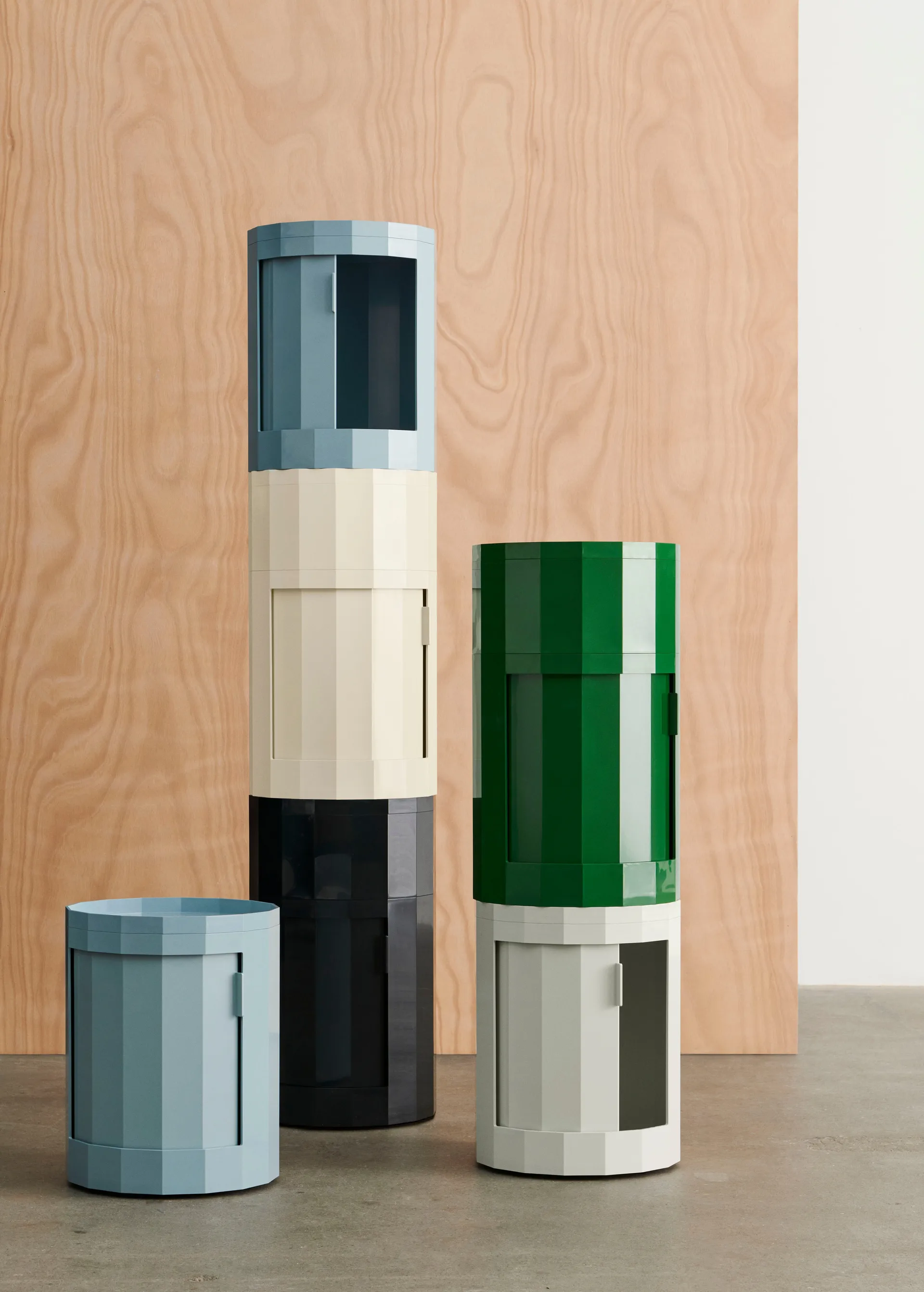 Facet Cabinet 101 sidobord, Misty grey HAY