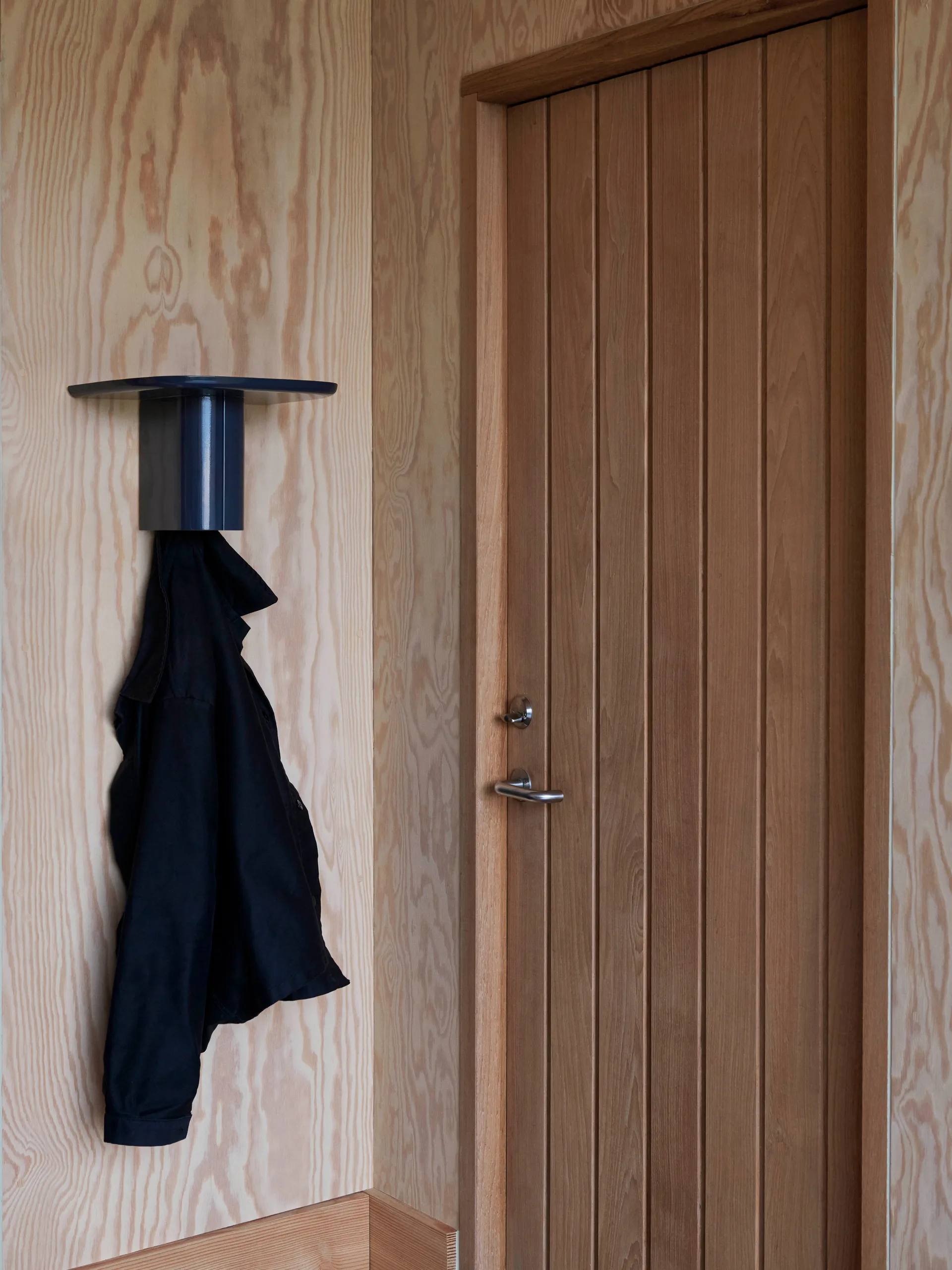 Korpus 1 hook vägghylla S, Cream HAY