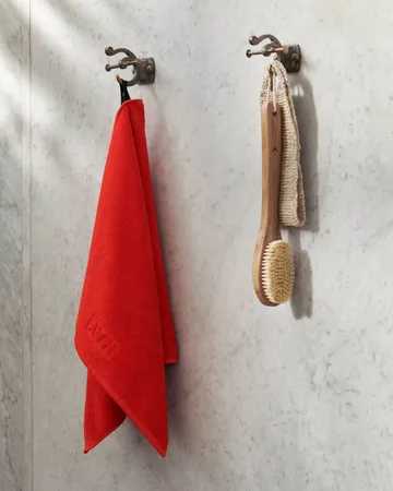 Mono handduk 50x90 cm - Poppy red - HAY