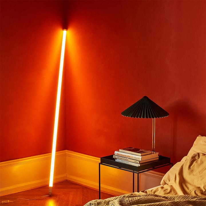 Neon Tube lysrörslampa 150 cm - red - HAY