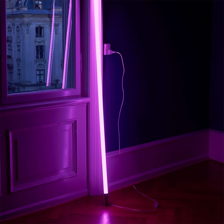 Neon Tube lysrörslampa - pink - HAY