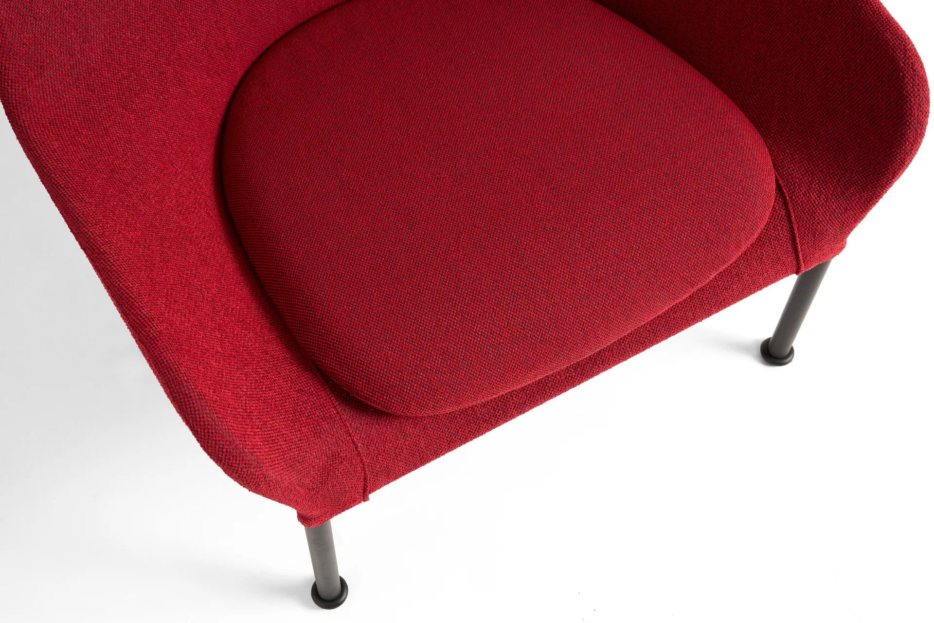 O2 Lounge Chair fåtölj, Soft red-svartlackerad stål HAY