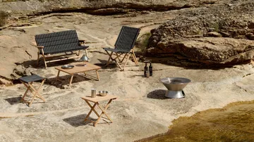 Outdoor Market soffa ihopfällbar - Black-beige, 2-sits - HAY