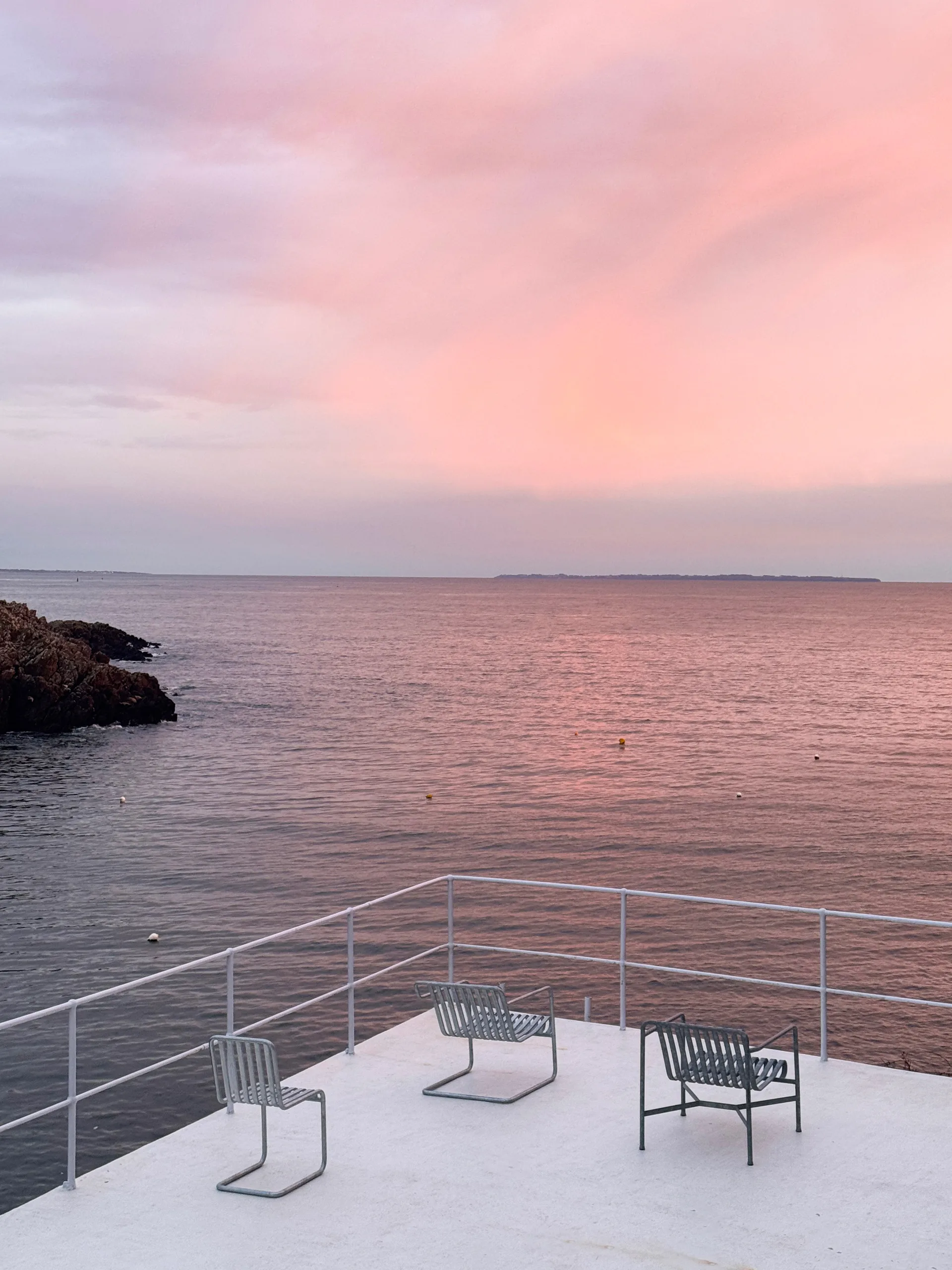 Palissade Cantilever stol, Hot galvanised steel HAY