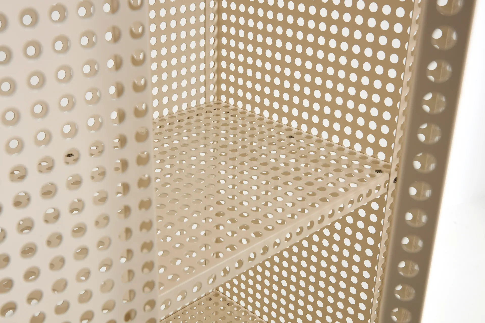 Perforated Cabinet skåp large, Eggshell HAY