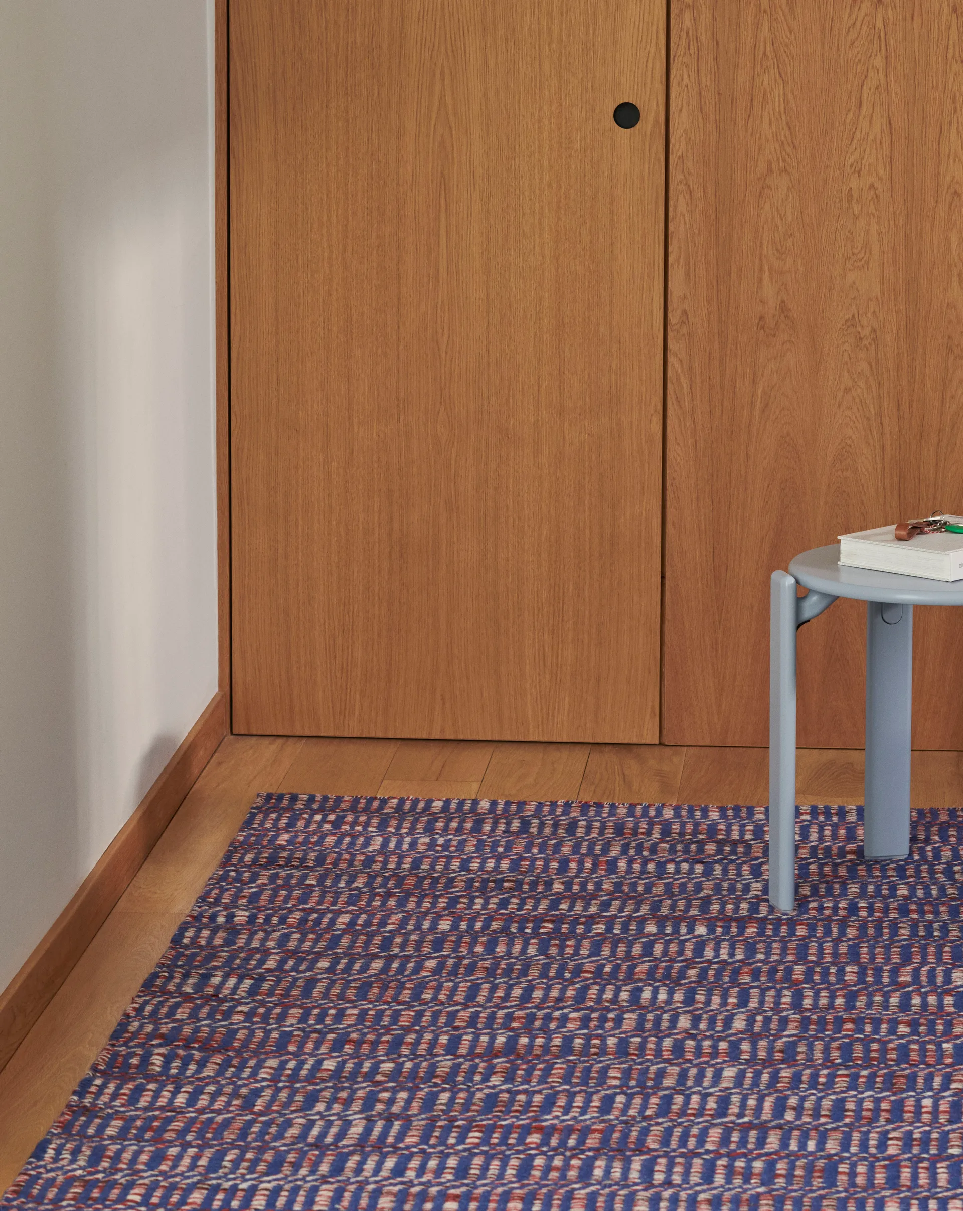 Radio matta, Röd-blå 170x240 cm HAY