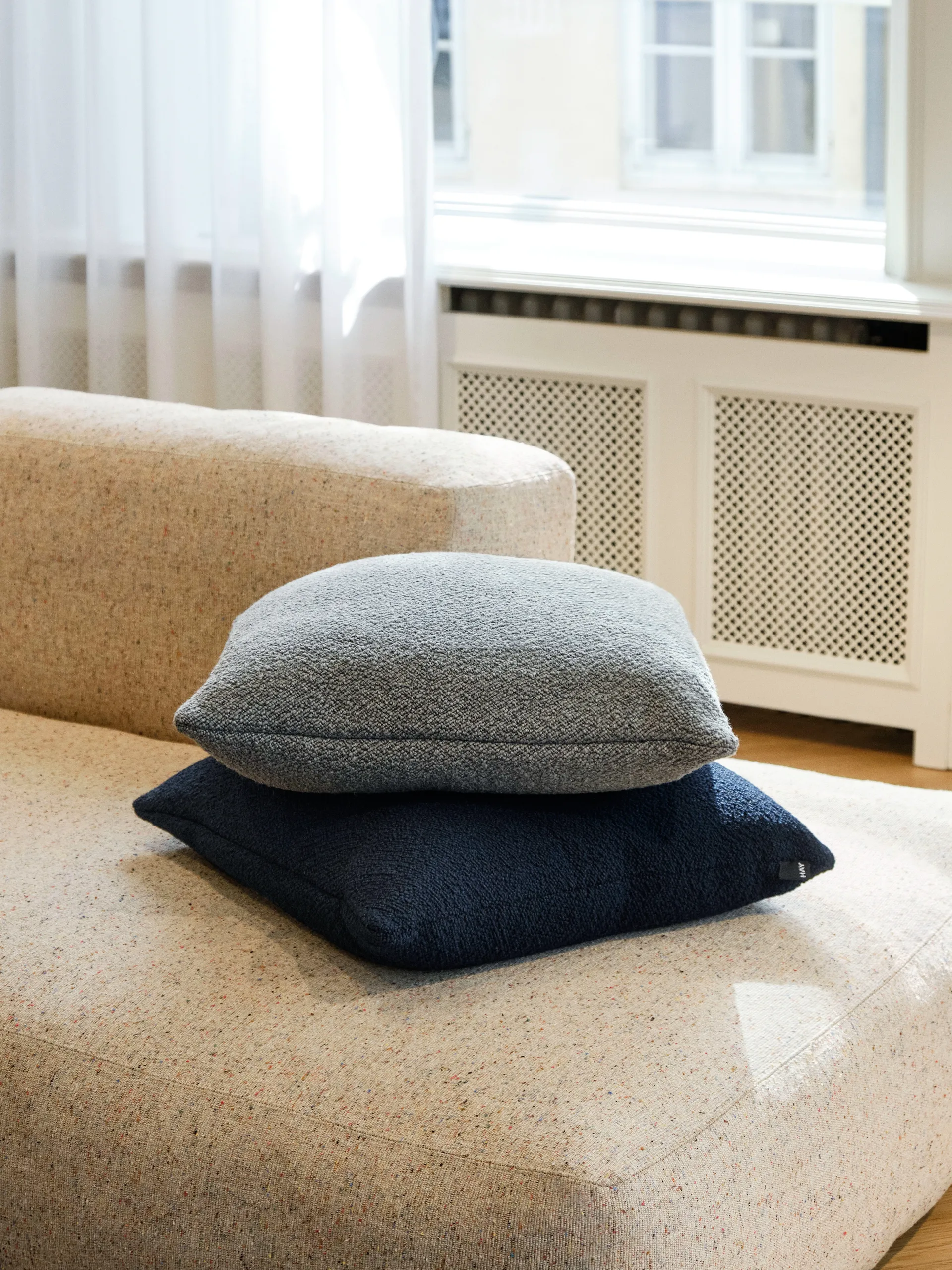 Texture kudde 50x50 cm, Dark blue HAY