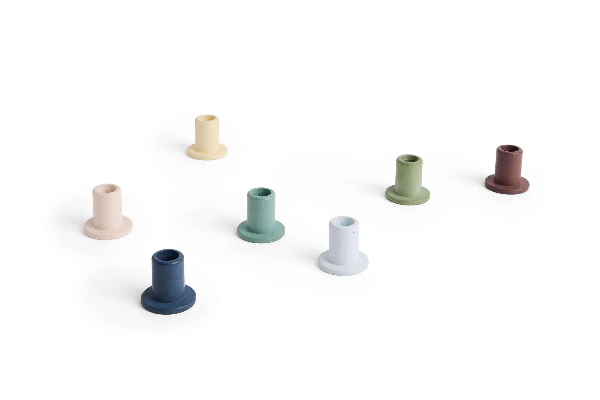 Tube ljusstake betong 5,5 cm, Bordeaux HAY