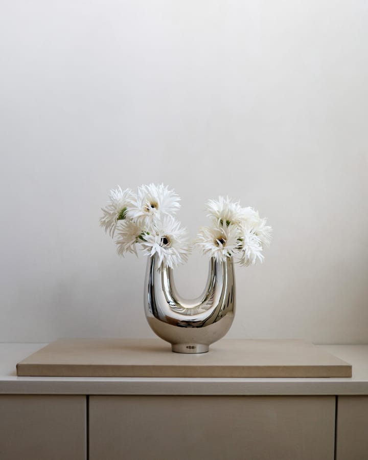 Kazumi vas, Nickel Hein Studio