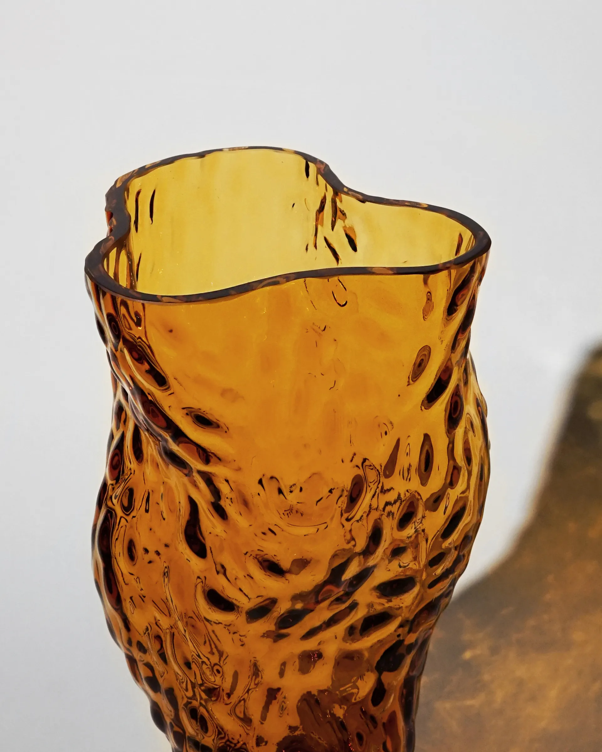 Ostrea Rock vas glas 30 cm, Amber Hein Studio