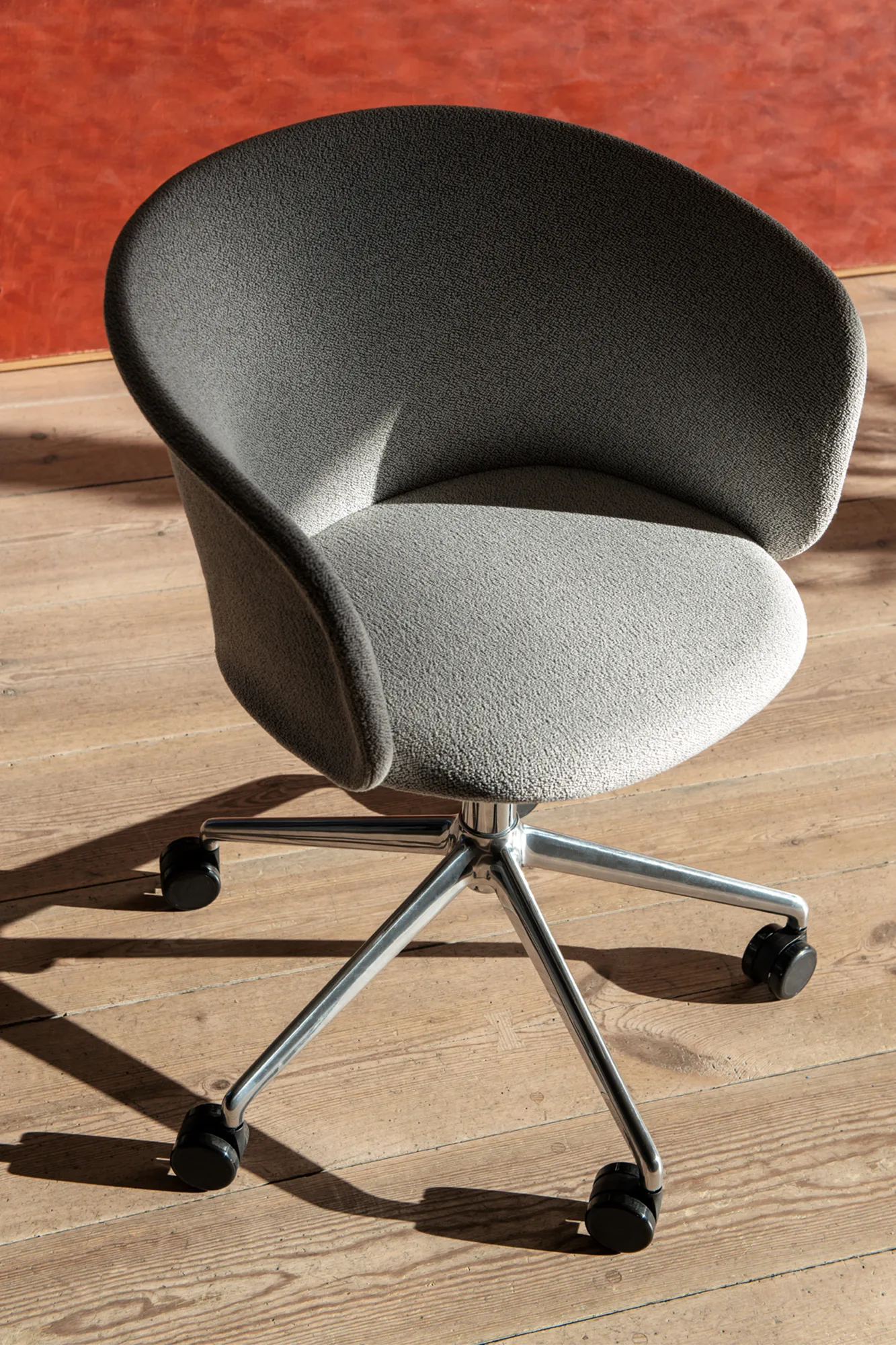 Kendo Swivel kontorsstol med 5 hjul, Porcelain-polished aluminium Hem