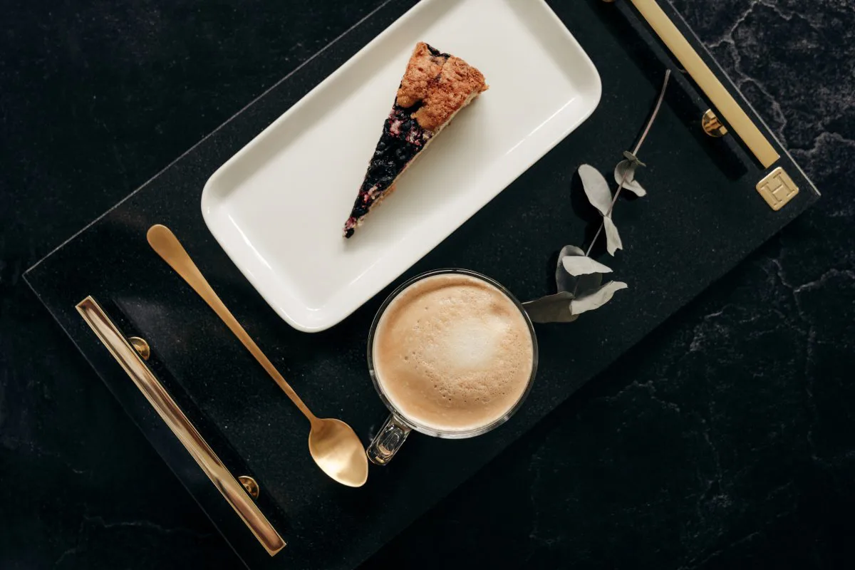 Hilke Collection bricka 40,5x25,5 cm, Granit-solid mässing Hilke Collection