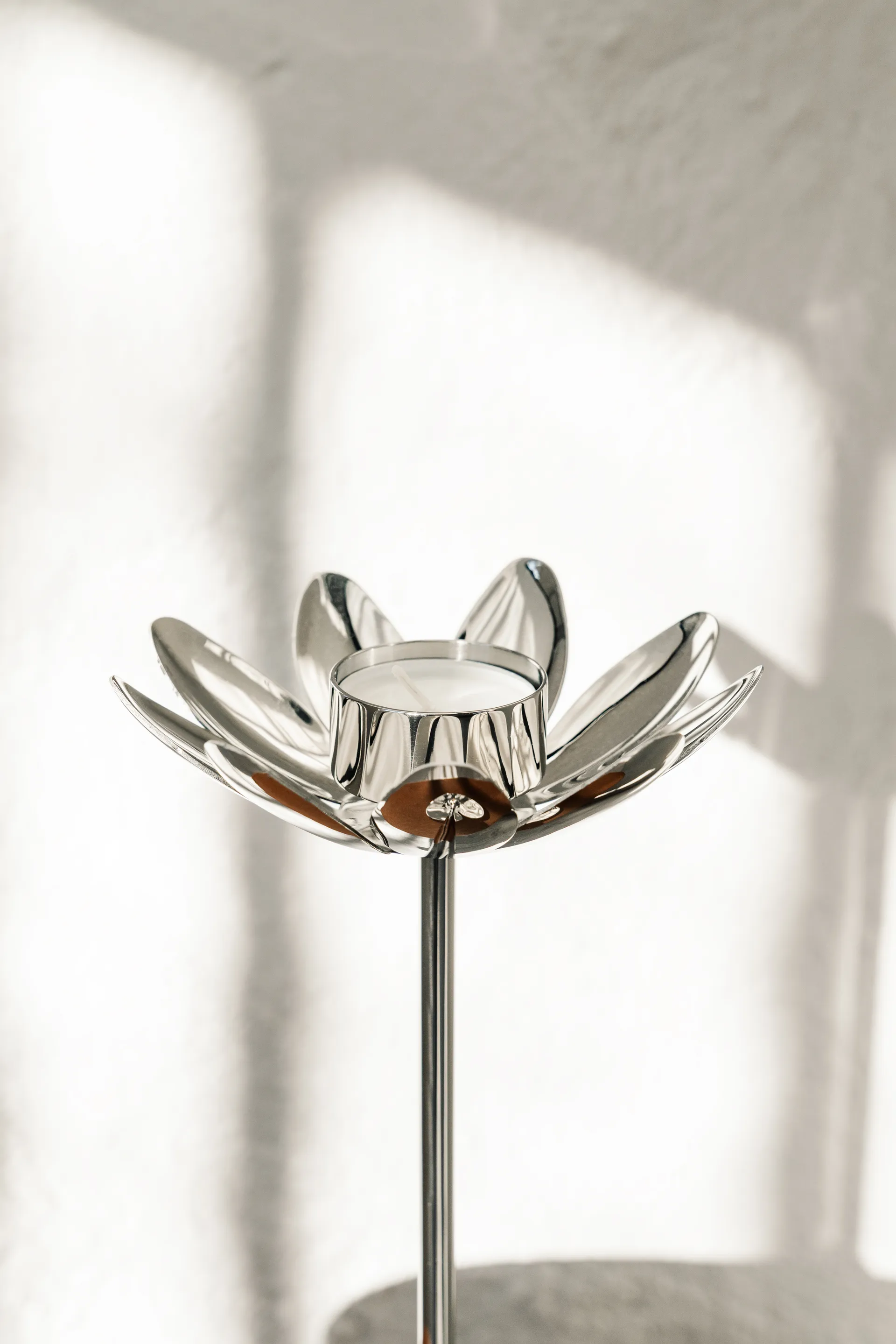 Hilke X Mumin & Snorkfröken Ljusstake, Förnicklad mässing Hilke Collection