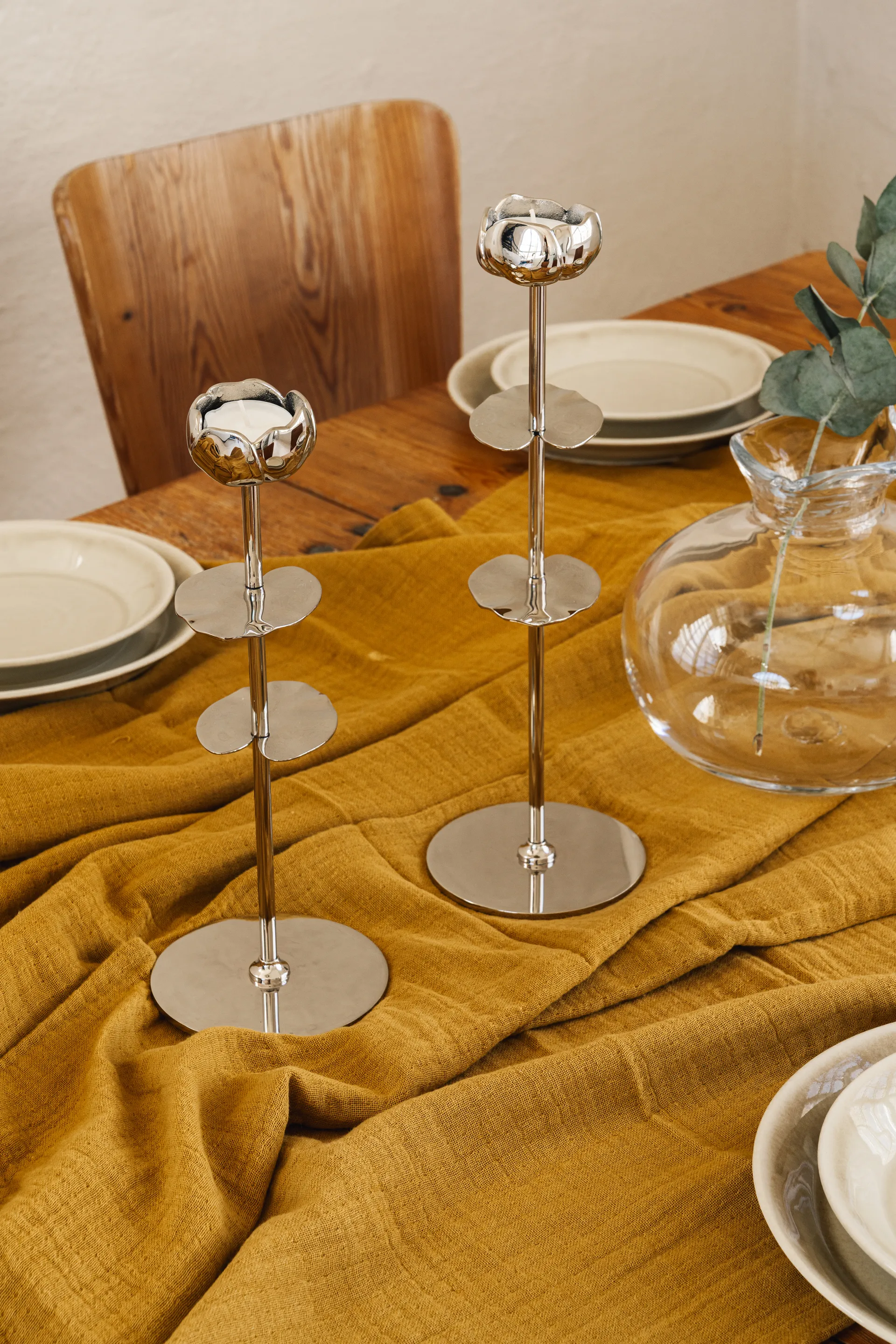 Ninfea Alta ljusstake 30 cm, Förnicklad mässing Hilke Collection