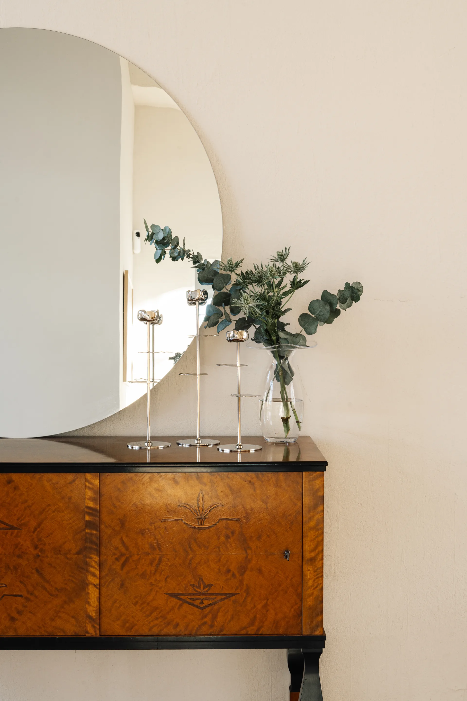 Ninfea Alta ljusstake 30 cm, Förnicklad mässing Hilke Collection