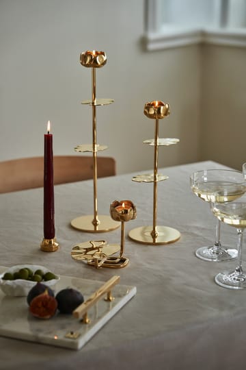 Ninfea No.2 ljusstake - Mässing - Hilke Collection