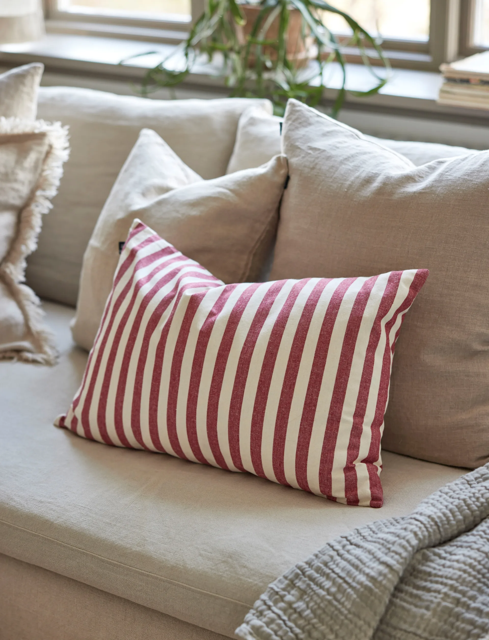 Bretagne kuddfodral, Deep red, 40x60 cm Himla