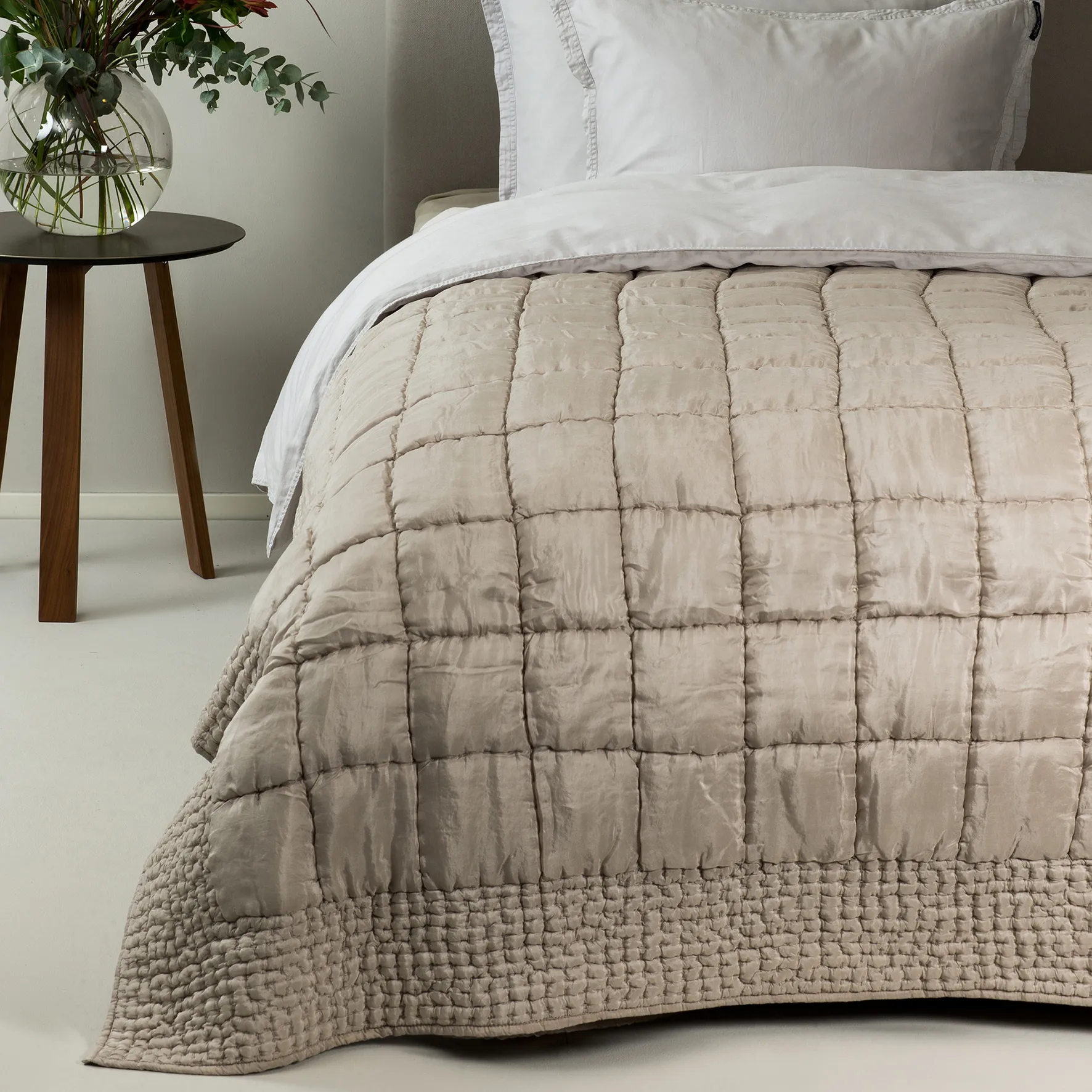 Delia överkast champagne, 240x240 cm Himla