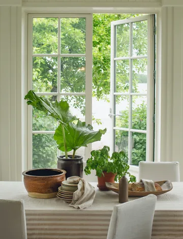 Riviera bordsduk 145x330 cm - Sand - Himla