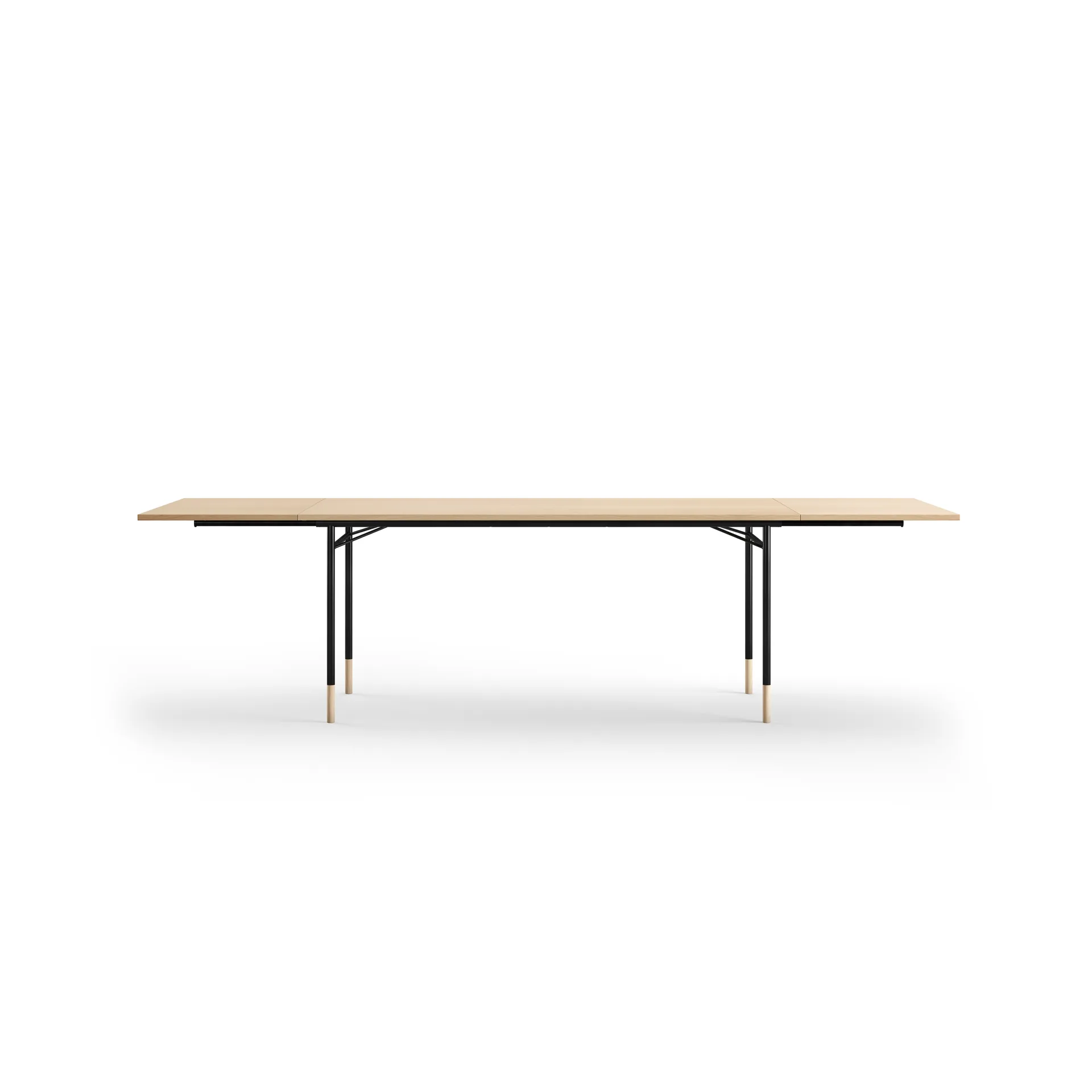 Nyhavn Dining Table matbord med klaffar, Ljus ek-svarta ben House of Finn Juhl
