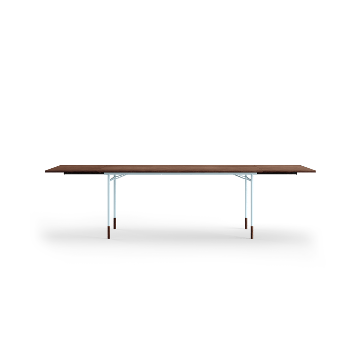 Nyhavn Dining Table matbord med klaffar - Valnöt-ljusblå ben - House of Finn Juhl