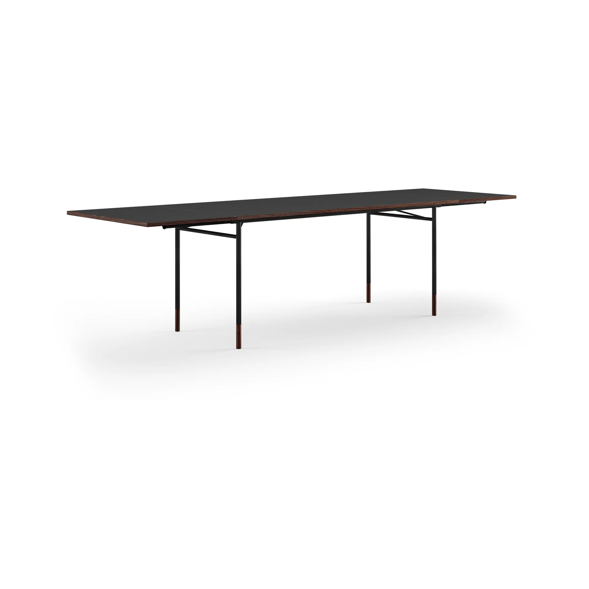 Nyhavn Dining Table matbord med klaffar, Valnöt-svart laminat-svarta ben House of Finn Juhl