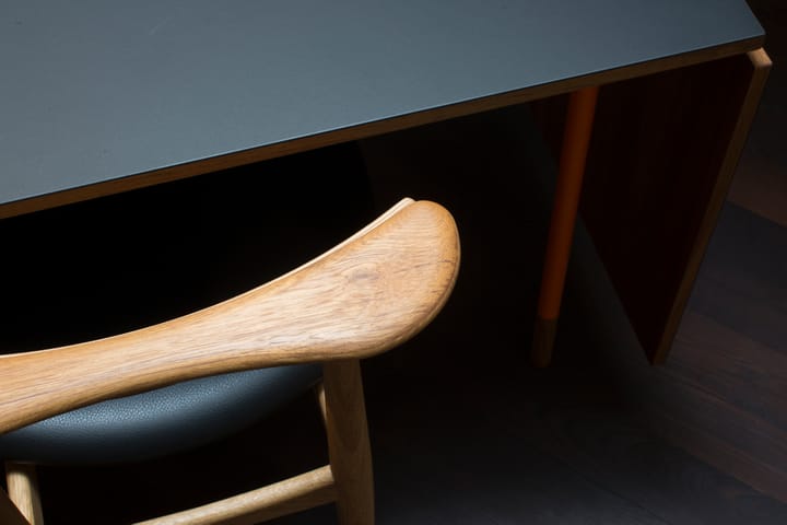 Reading Chair stol, valnöt/ek-nevada black NV0500S House of Finn Juhl