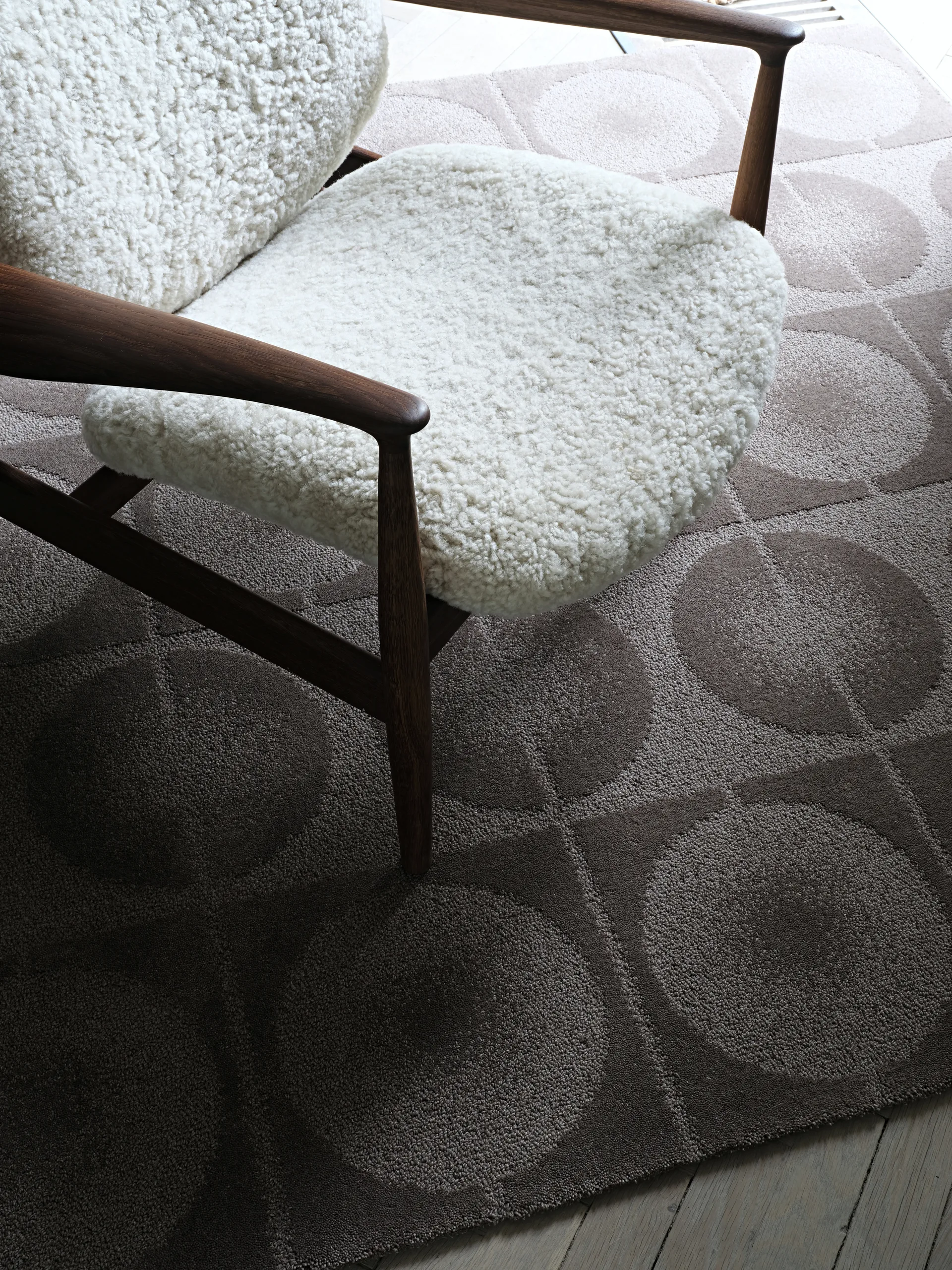 The undyed circle matta Ø175 cm, Clay House of Finn Juhl