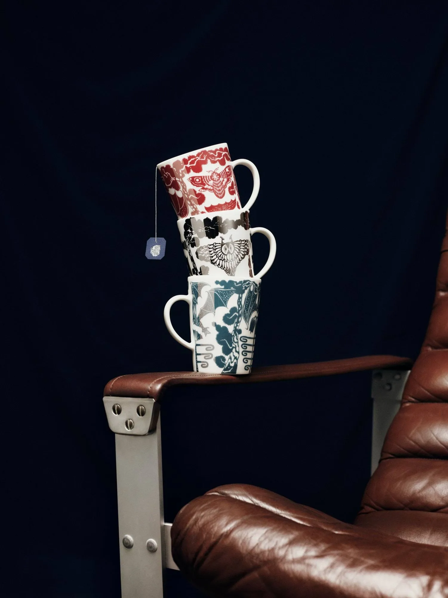 Taika mugg 40 cl presentförpackning, Yö stålblå Iittala