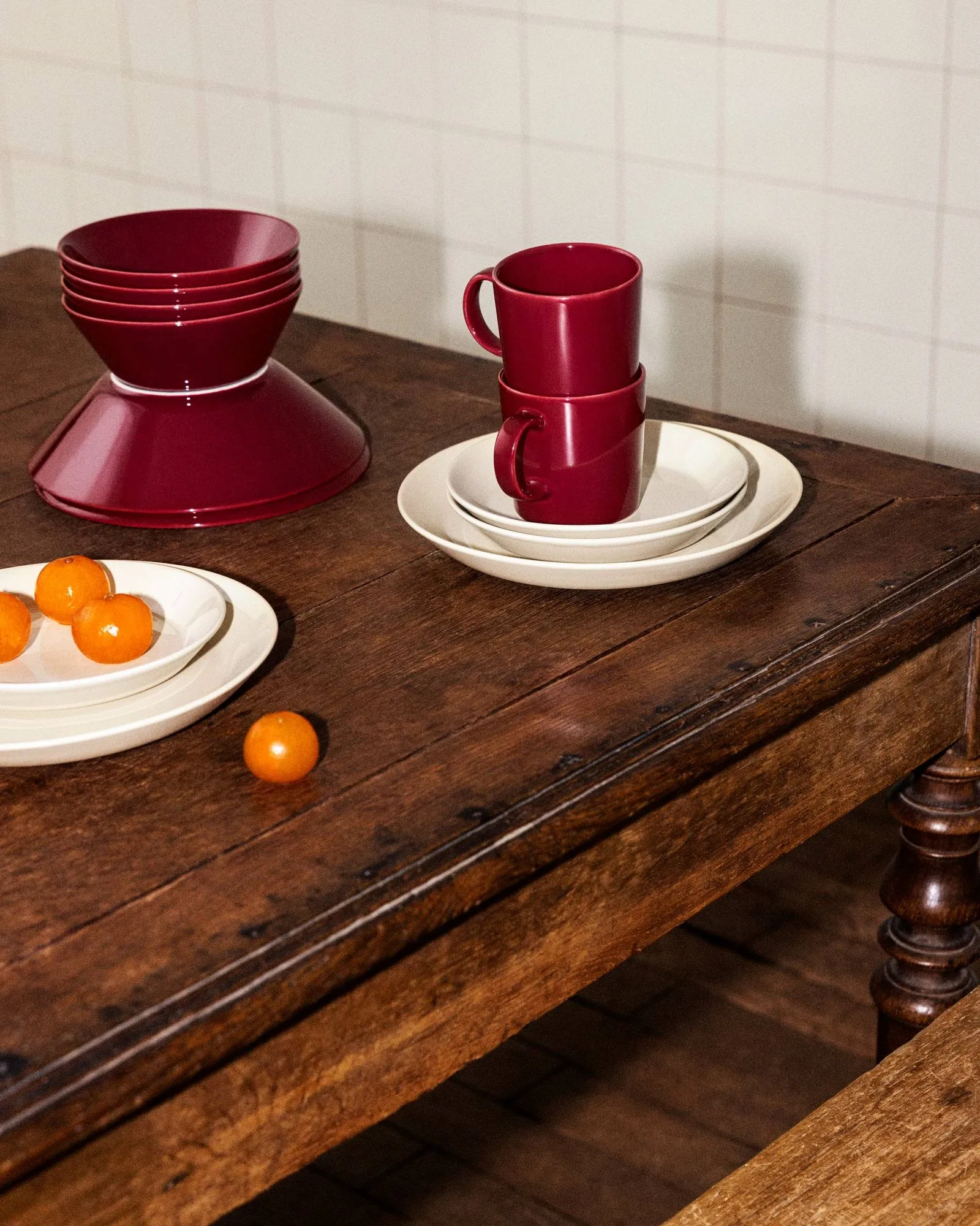 Teema djup tallrik, Körsbär Iittala