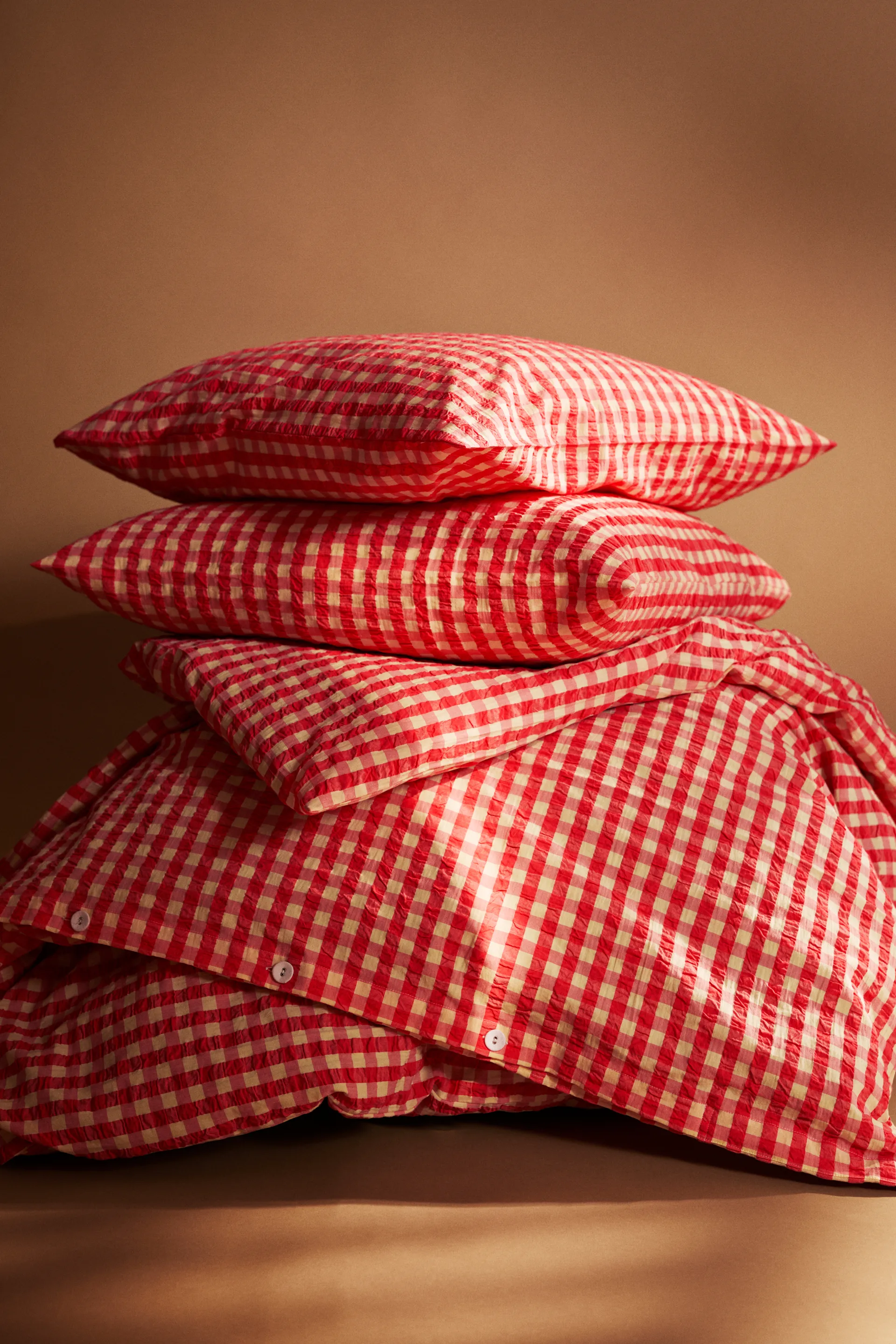 Bæk&Bølge bäddset 220x220 cm, Röd-gul Juna