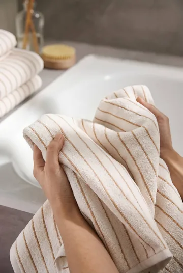 Soft Handduk - Off-white, 50x100 cm - Juna