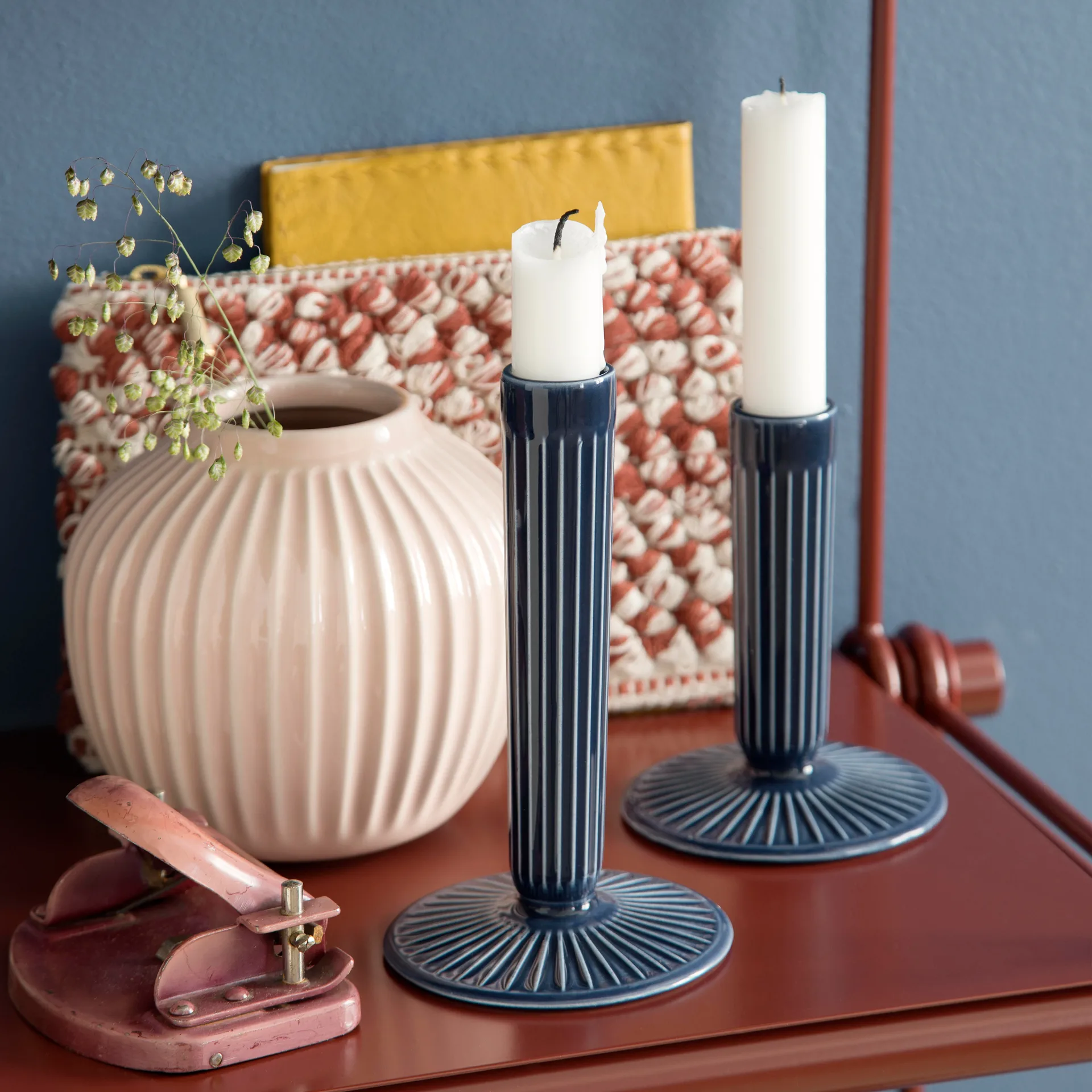 Hammershøi ljusstake 17 cm, indigo Kähler