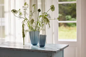 Hammershøi vas unfold - Blå, 16,5 cm - Kähler