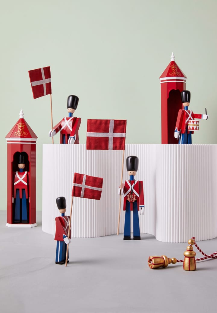 Kay Bojesen fanbärare med textilflagga, 29 cm Kay Bojesen Denmark
