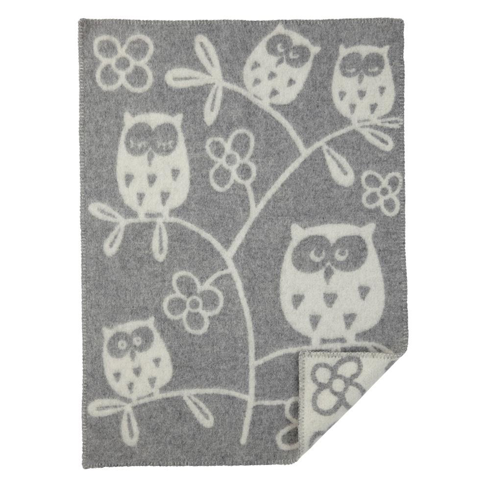 Klippan Yllefabrik Tree Owl barnfilt ljusgrå | Skandinavisk Design | Barnfiltar | Grå